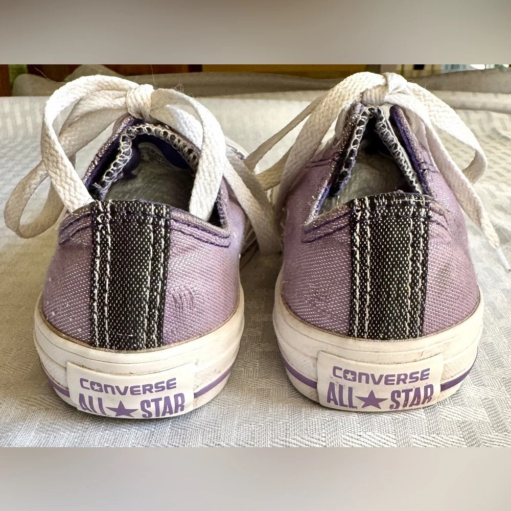 Converse Chuck Taylor All Star Girls Purple Glitter Low‎ Top Sneakers Youth 1.5